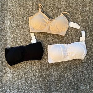 2 Strapless 1 Scoopneck Bras like Coobie. New with tags. Black, nude, white.